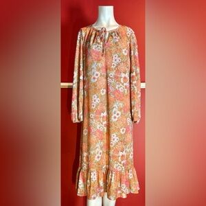 Vintage polyester dress long sleeves with ruffle hem